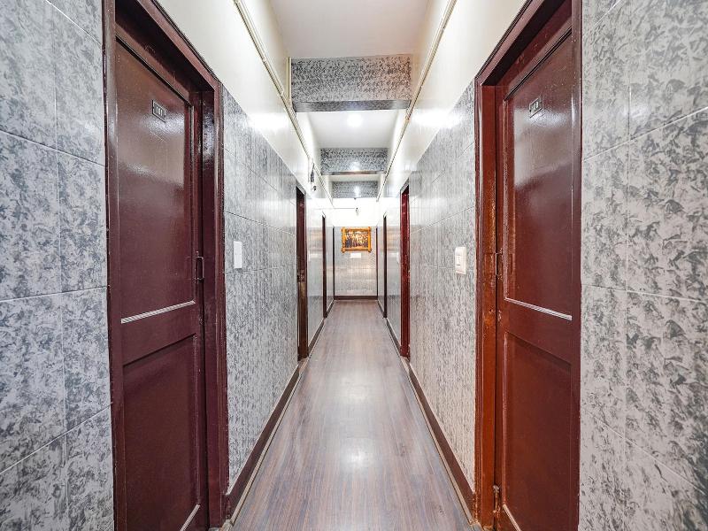 Fabhotel Pavithraa Edition image