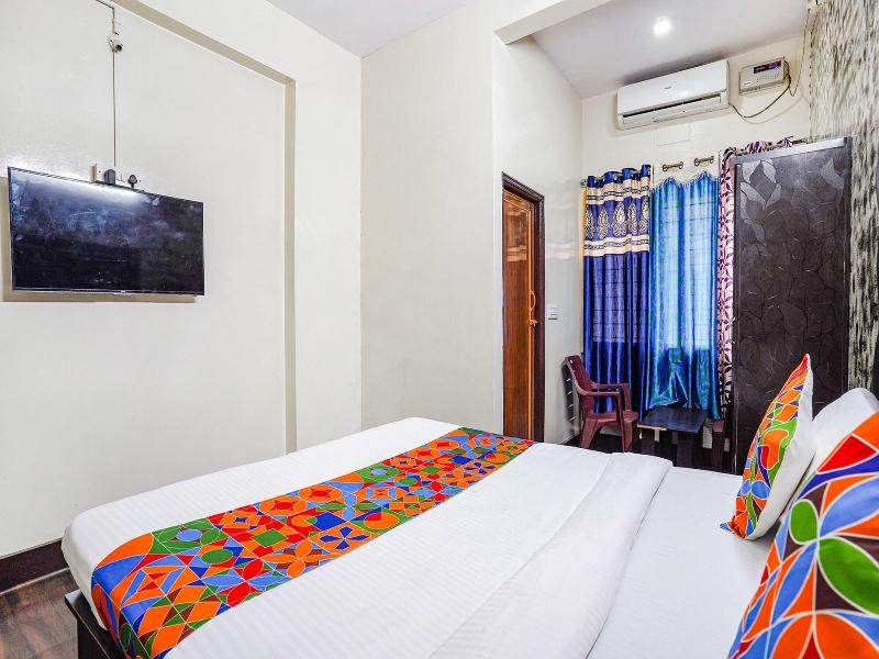 Fabhotel Pavithraa Edition image
