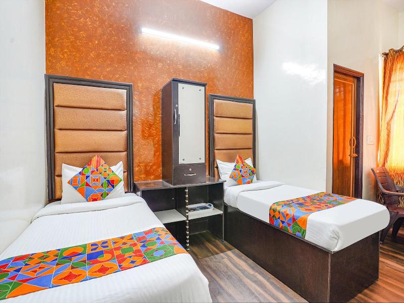 Fabhotel Pavithraa Edition image