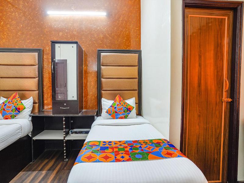 Fabhotel Pavithraa Edition image