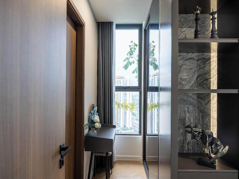 Lumiere Vacation By Kvg Suite Apartment image