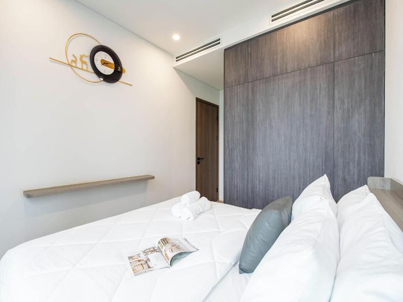 Lumiere Vacation By Kvg Suite Apartment image