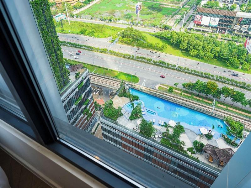 Lumiere Vacation By Kvg Suite Apartment image