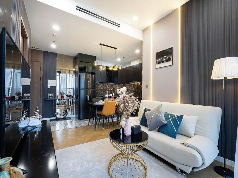 Lumiere Vacation By Kvg Suite Apartment image