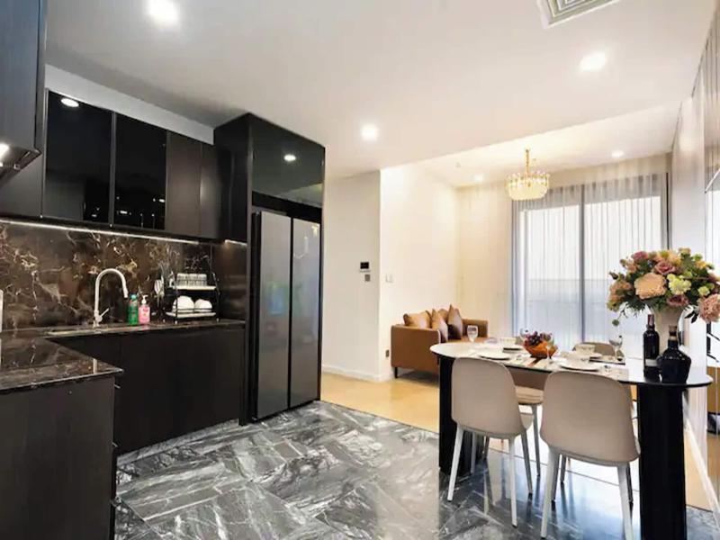 Lumiere Vacation By Kvg Suite Apartment image