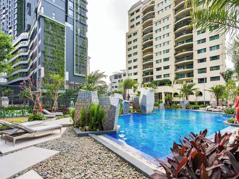 Lumiere Vacation By Kvg Suite Apartment image