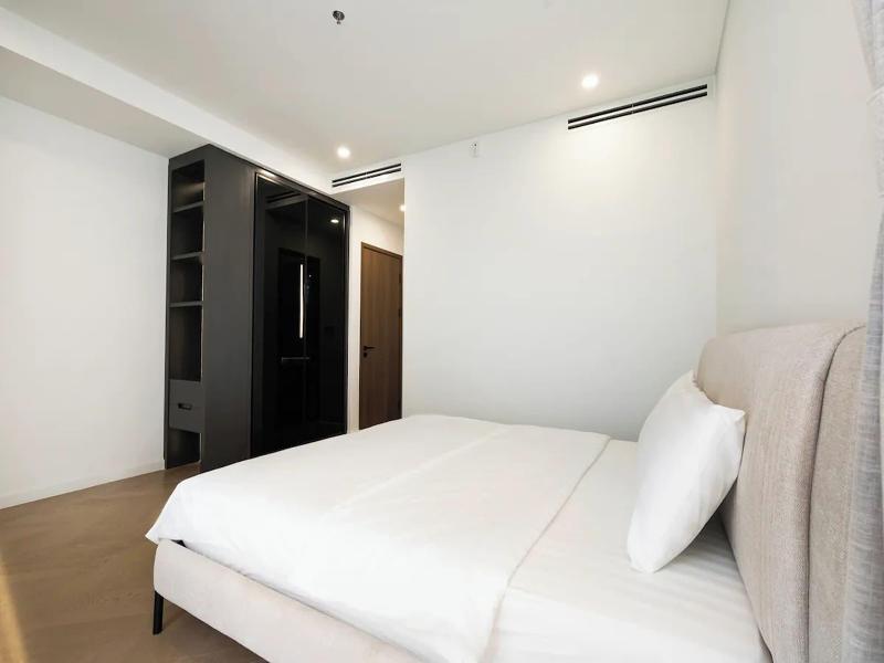 Lumiere Vacation By Kvg Suite Apartment image