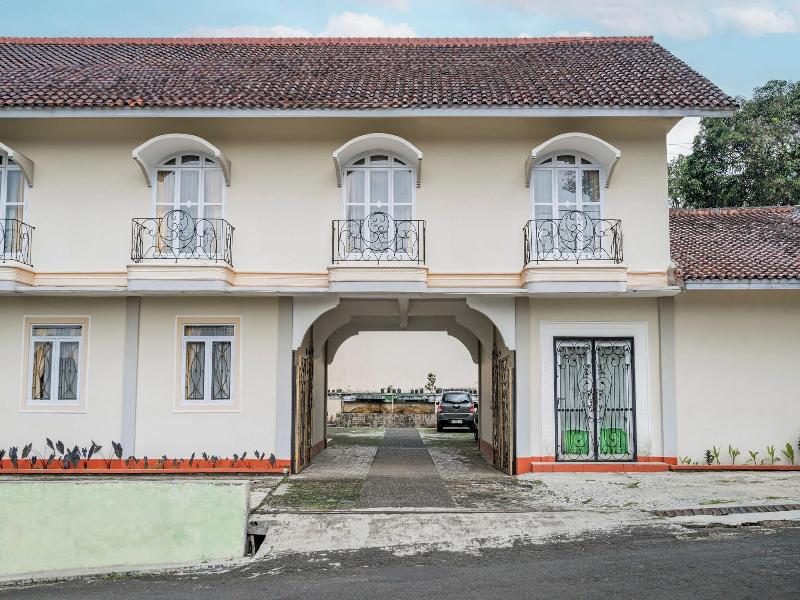 Capital O 93949 Hotel Popuci By Pupa Hospitality