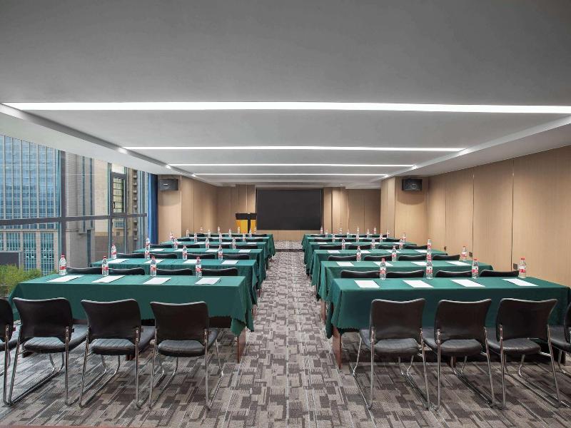 Microtel By Wyndham Handan New Century — view