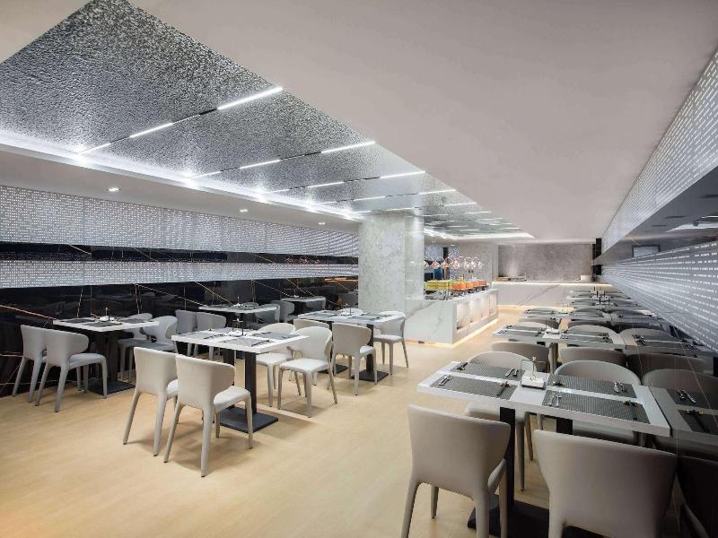 Microtel By Wyndham Handan New Century image