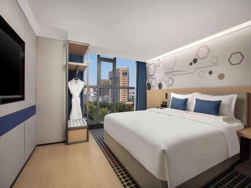 Microtel By Wyndham Handan New Century image