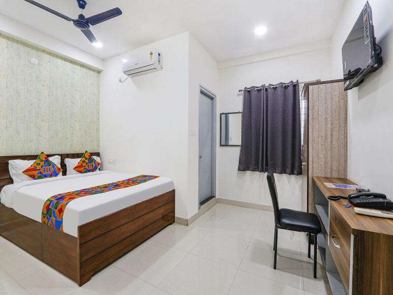 Fabhotel Dream Connect 4