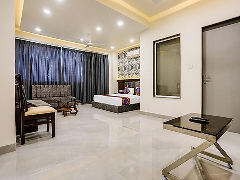 Fabhotel Prime Panchwati Regency image