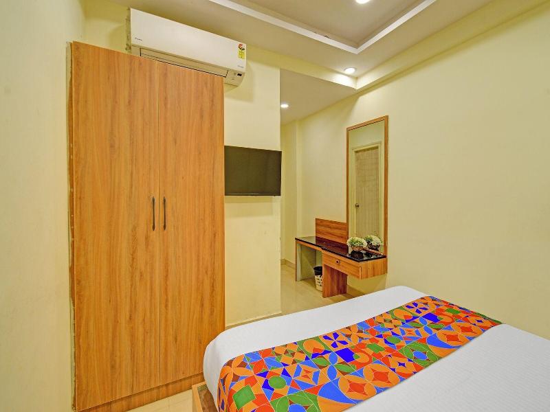 Fabhotel Metro image