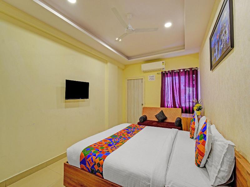 Fabhotel Metro image