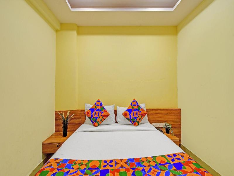 Fabhotel Metro image