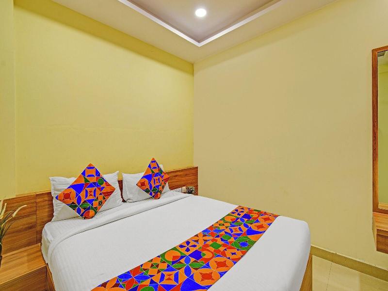 Fabhotel Metro image