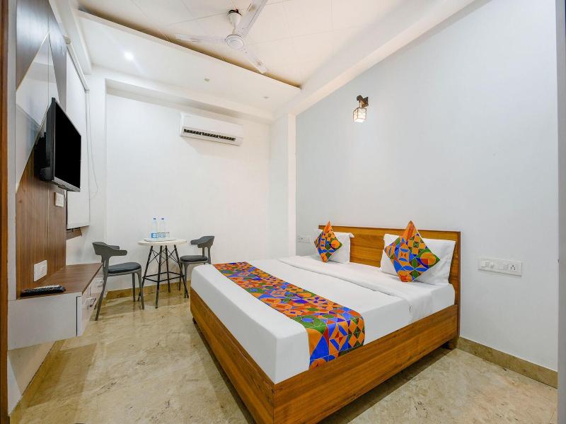Fabhotel Nyra Residency image
