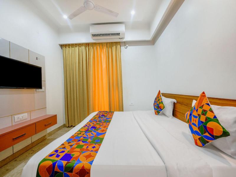 Fabhotel Nyra Residency image