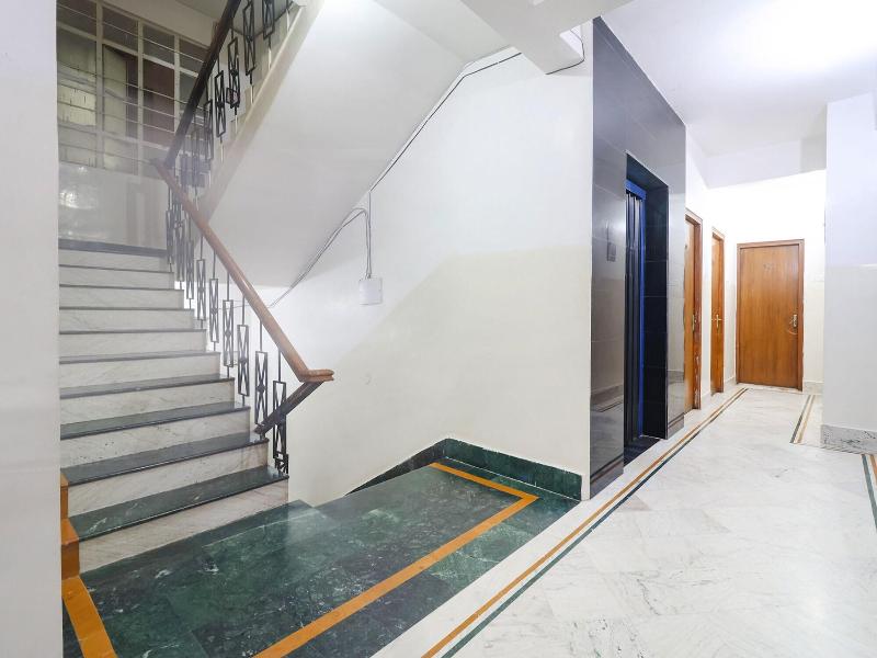 Fabhotel Nand image