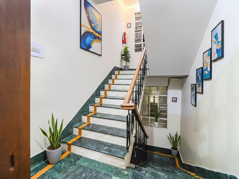 Fabhotel Nand image