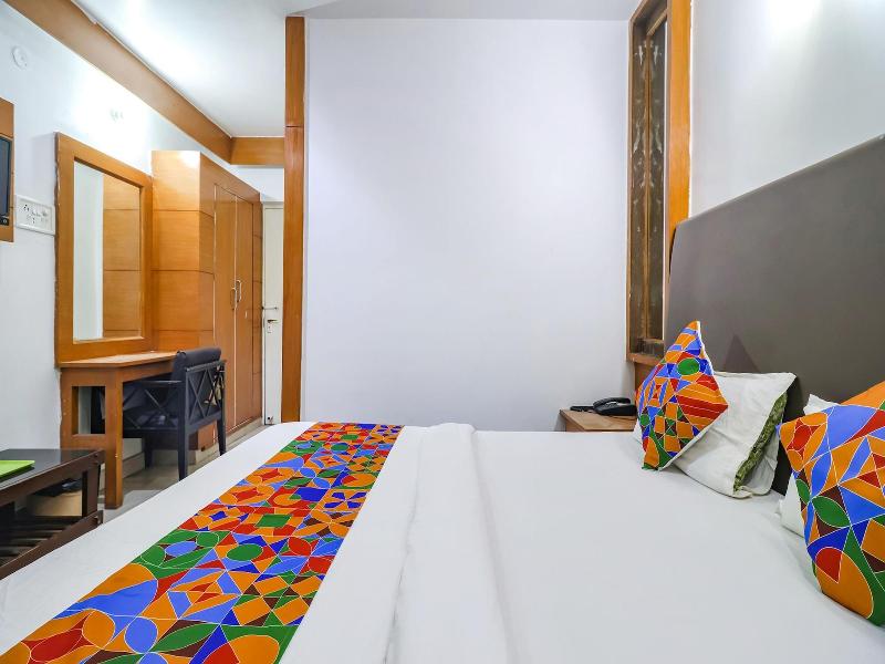Fabhotel Nand image