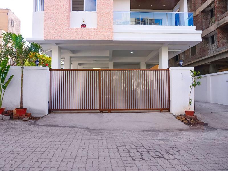 Fabhotel Prime Athiti Delight Stay image