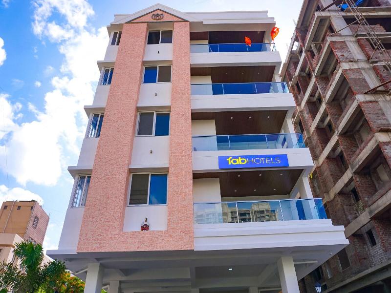 Fabhotel Prime Athiti Delight Stay image