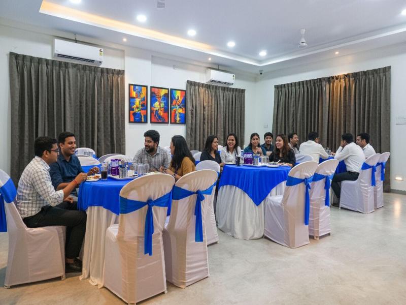 Fabhotel Prime Athiti Delight Stay image