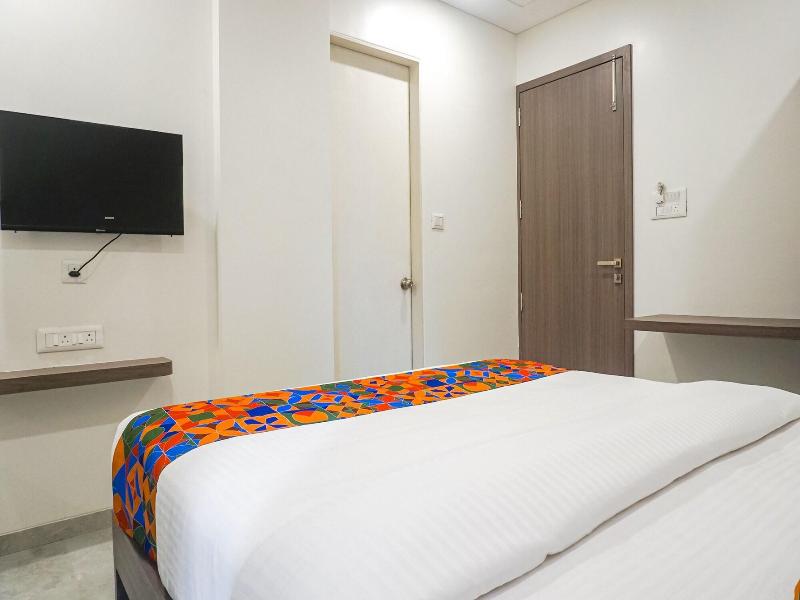 Fabhotel Prime Athiti Delight Stay image