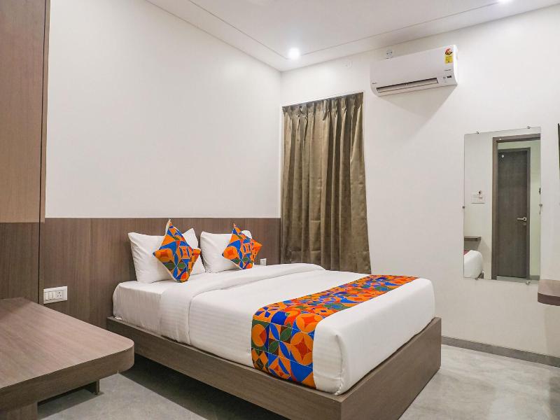Fabhotel Prime Athiti Delight Stay image