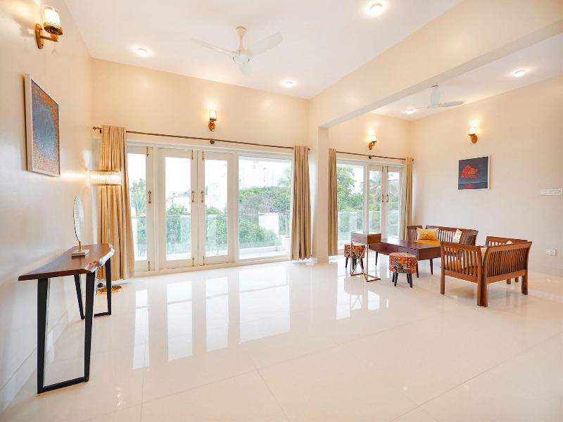 Fabhotel Bougainvillea Suites image