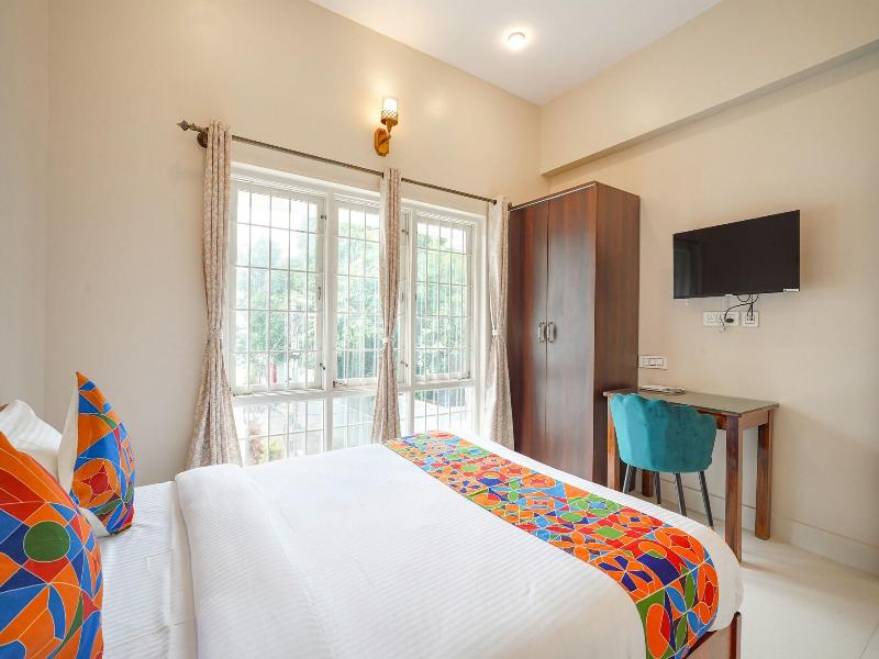 Fabhotel Bougainvillea Suites image