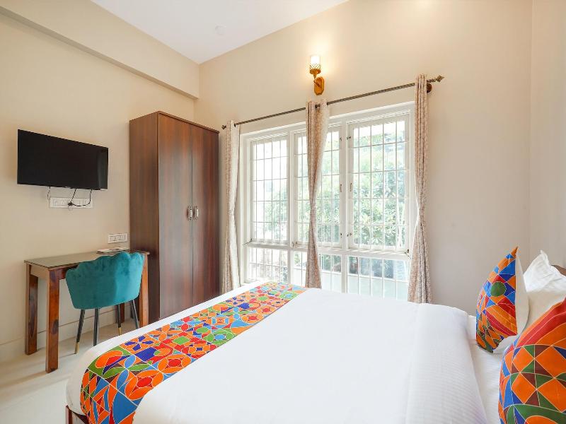 Fabhotel Bougainvillea Suites image