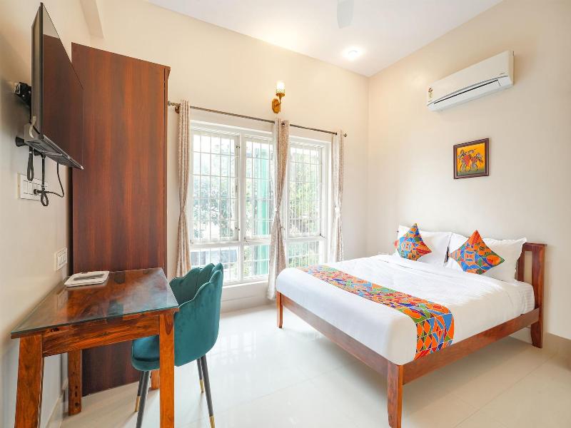 Fabhotel Bougainvillea Suites image