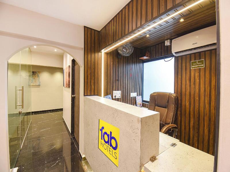 Fabhotel Olive Suite image