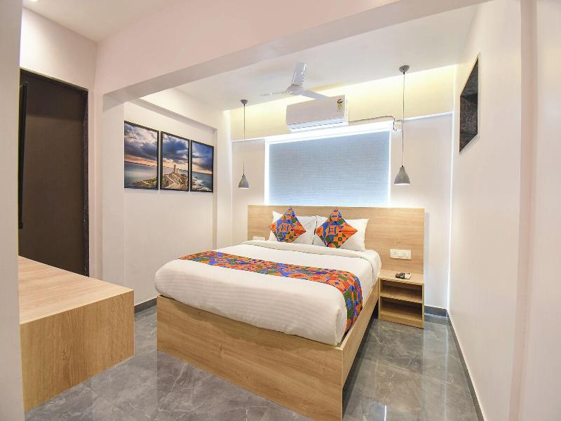 Fabhotel Olive Suite image