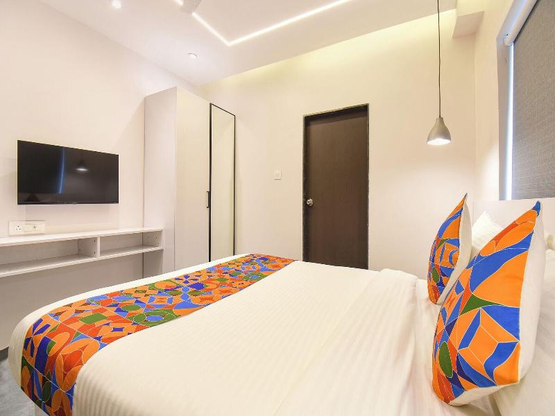 Fabhotel Olive Suite image