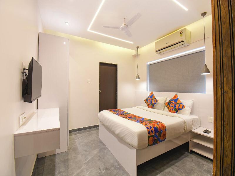 Fabhotel Olive Suite image