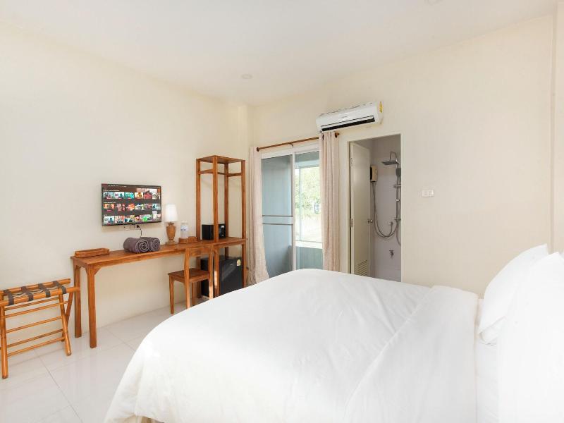 Comfy Corner Hotel image