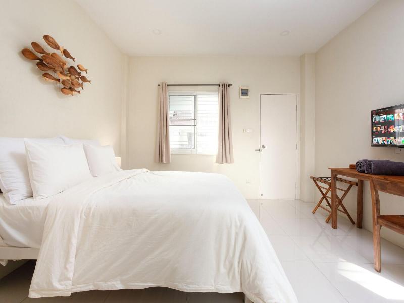 Comfy Corner Hotel image