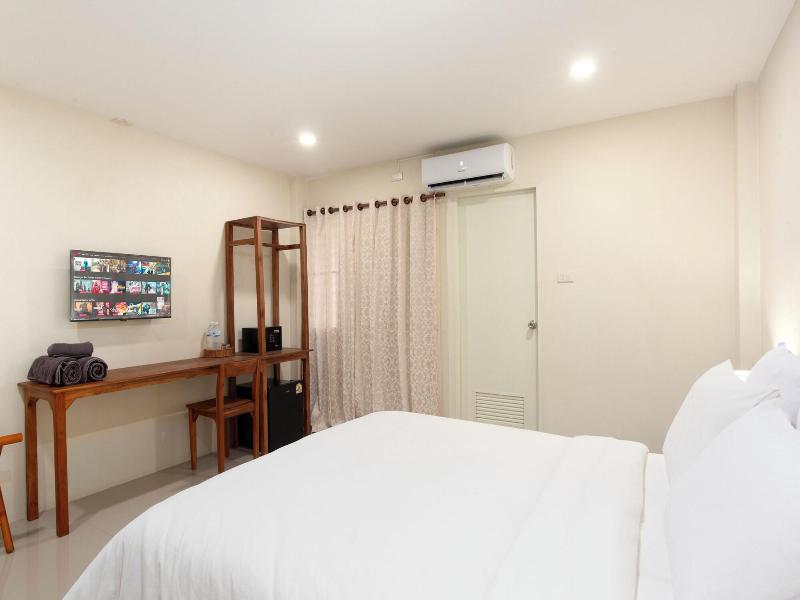 Comfy Corner Hotel image