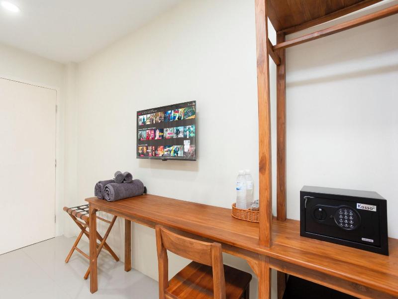 Comfy Corner Hotel image