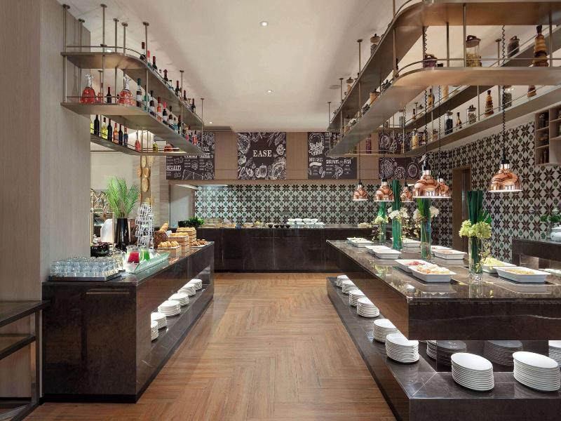 Wyndham Garden Haikou Meilan image