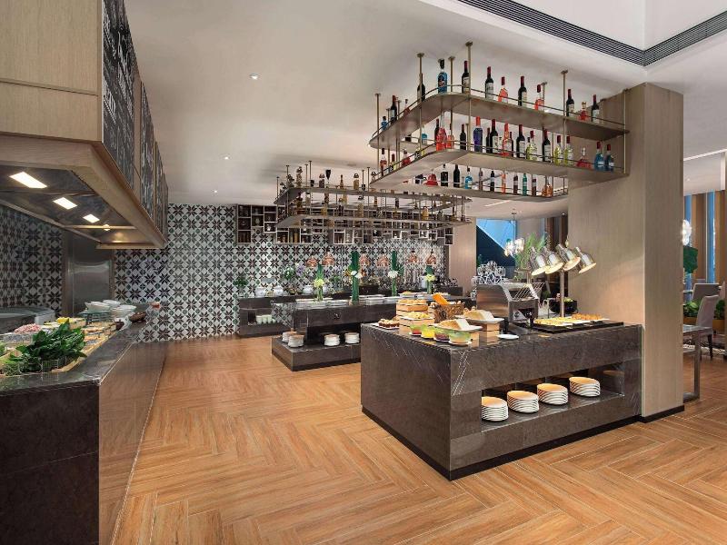 Wyndham Garden Haikou Meilan image