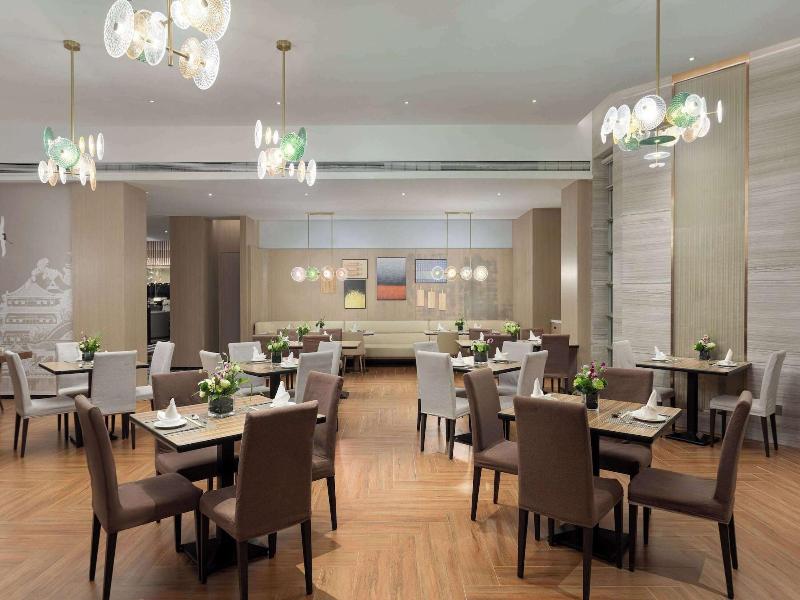 Wyndham Garden Haikou Meilan image