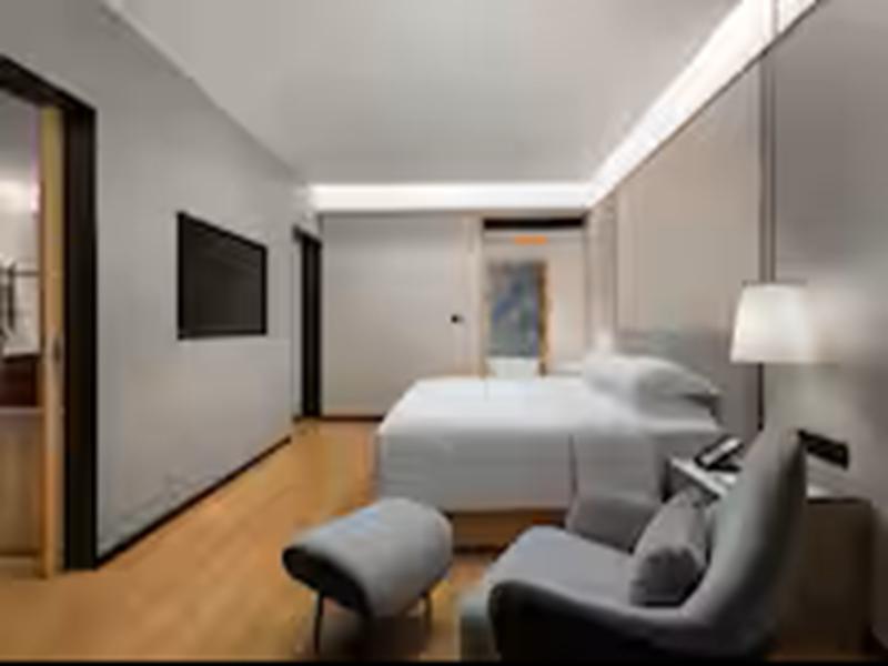 DOUBLE PREMIER KING BED