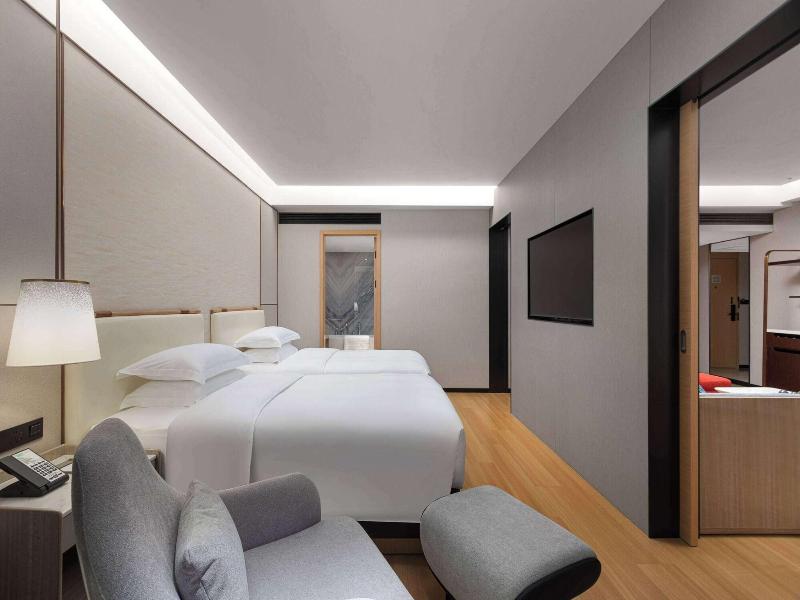 Wyndham Garden Haikou Meilan image