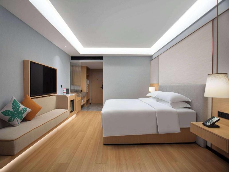 Wyndham Garden Haikou Meilan image