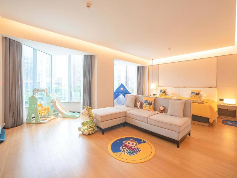 Wyndham Garden Haikou Meilan image